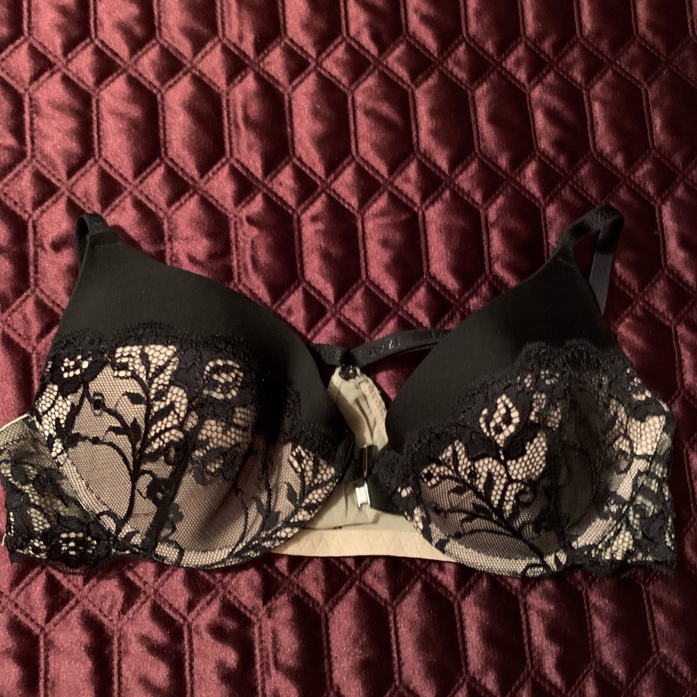 Lace racer back bra by Izod 34D